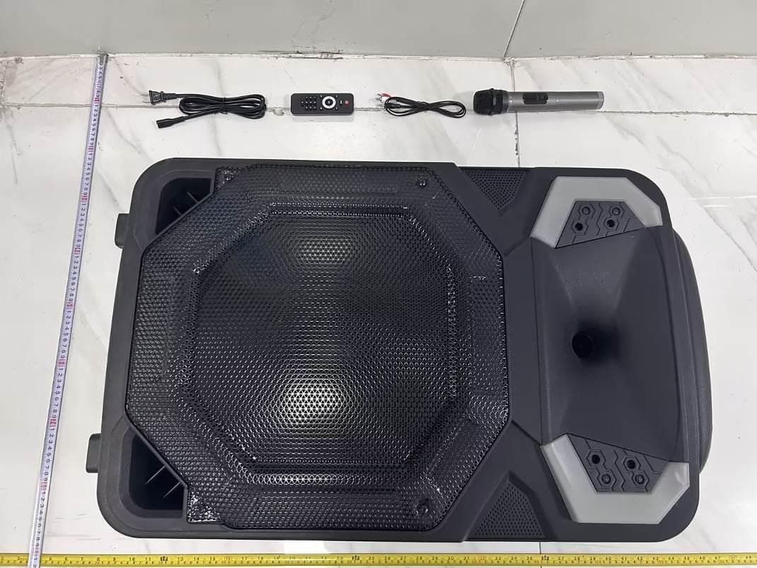 PROFESSIONAL SPEAKER - FCC ID 2BBFBMPD1530-XB - Universal Electronics Inc. (2)