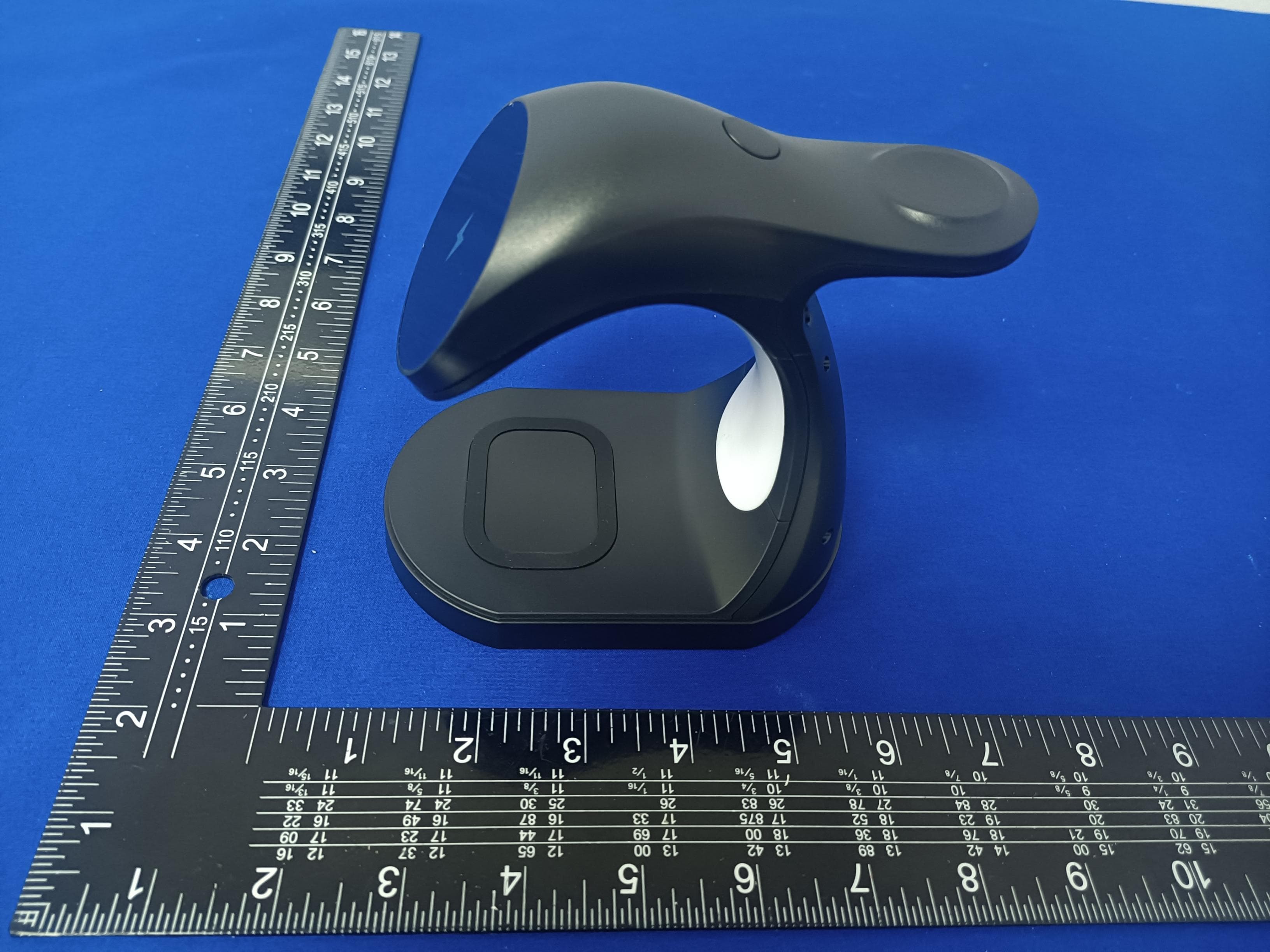 4 in 1 Magnetic Wireless Charger - FCC ID 2BBFI-Y008 - Shenzhen yuxuan wireless technology co., ltd (3)