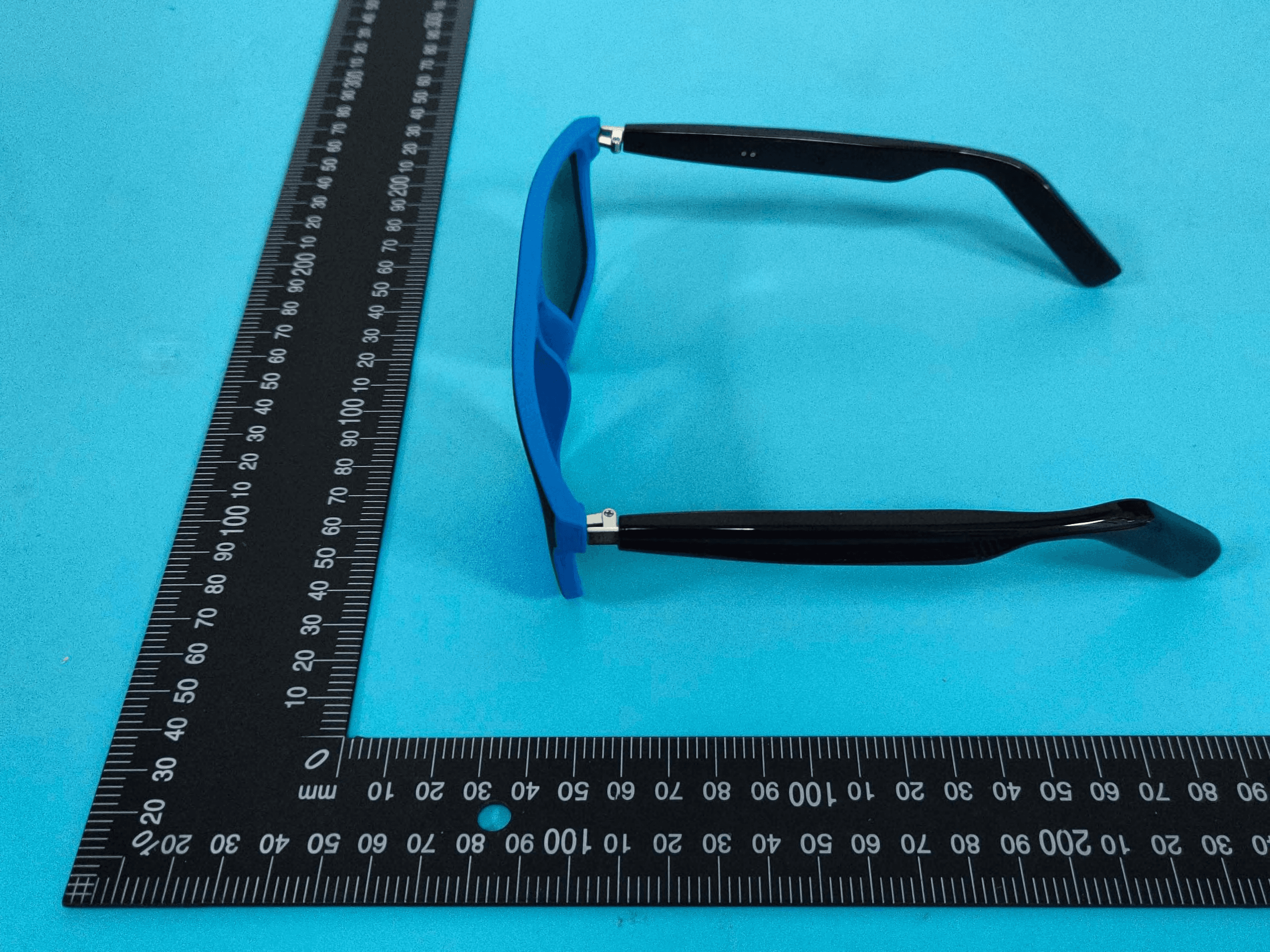 Bluetooth glasses - FCC ID 2BBFL-SM01 - Shenzhen SaiFeng Electronic Technology Co., Ltd