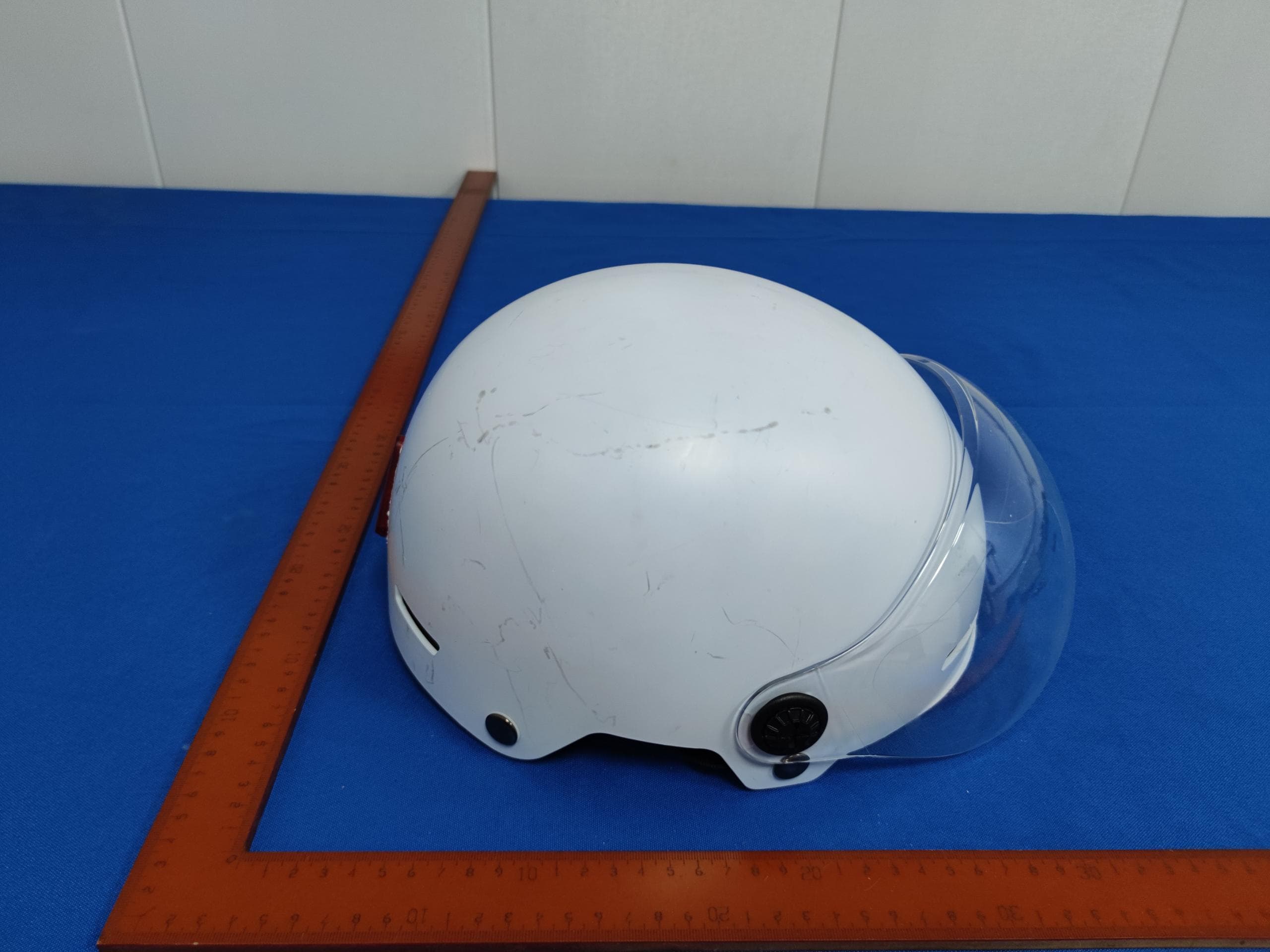 Bluetooth Helmet - FCC ID 2BBGK-GH01 - Shenzhen Xincheng Times Technology Co.,Ltd