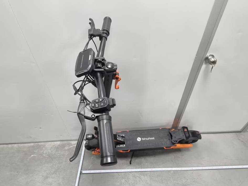 Electric Scooter - FCC ID 2BBGK-GT1DUAL - Shenzhen Xincheng Times Technology Co.,Ltd (4)