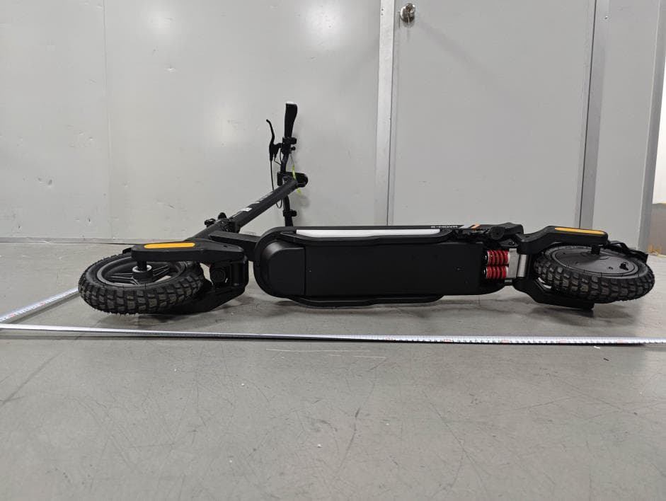 Electric Scooter - FCC ID 2BBGK-SNOVA - Shenzhen Xincheng Times Technology Co.,Ltd (3)