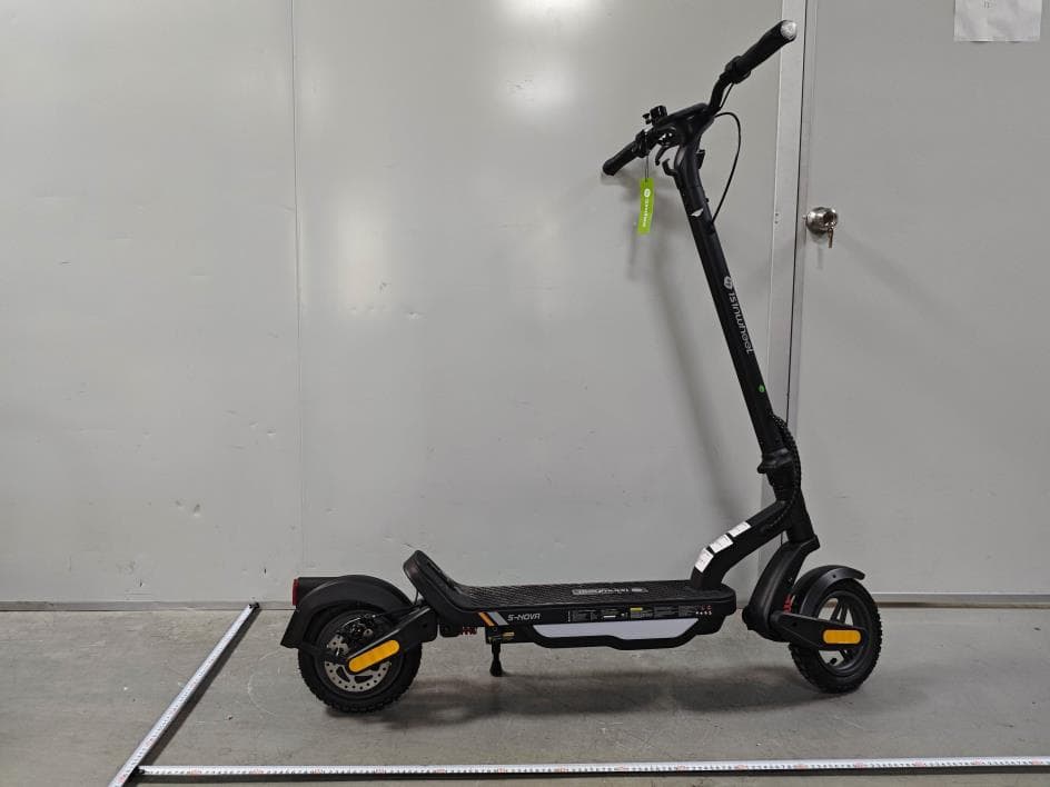 Electric Scooter - FCC ID 2BBGK-SNOVA - Shenzhen Xincheng Times Technology Co.,Ltd (4)