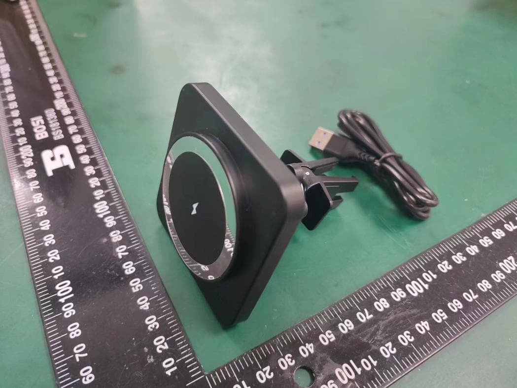 Wireless Car Charger - FCC ID 2BBMP-CW601 - Dongguan Electric Xiao Er Electronic Technology Co.,LTD (4)
