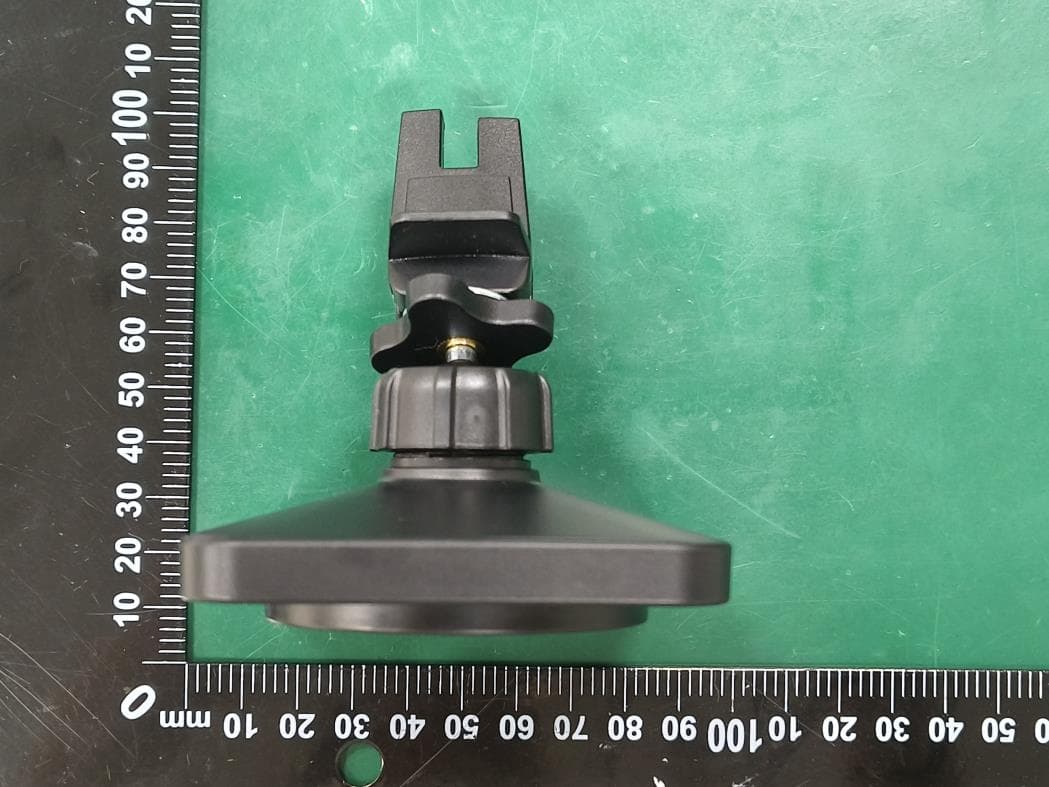 Wireless Car Charger - FCC ID 2BBMP-CW601 - Dongguan Electric Xiao Er Electronic Technology Co.,LTD (2)