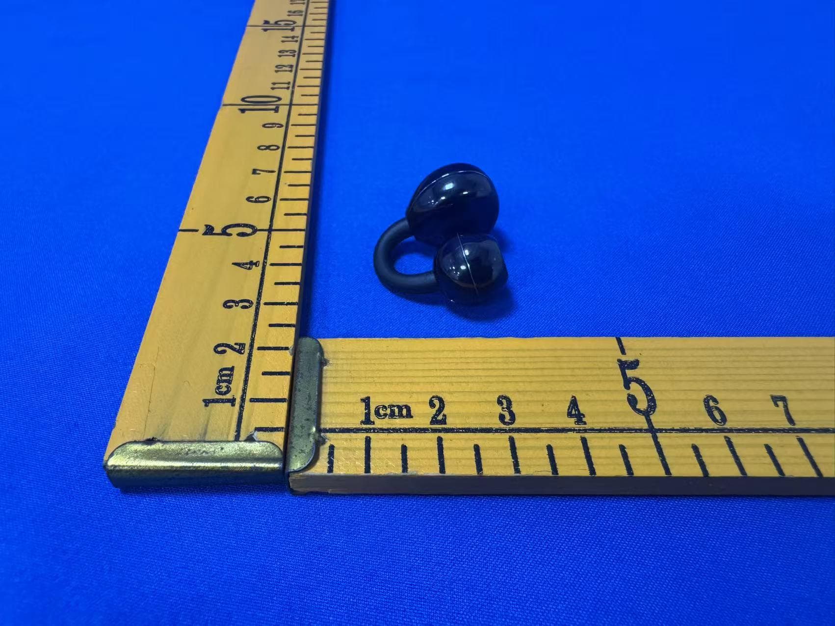 bluetooth headset - FCC ID 2BBNW-XG42 - ShenZhen XinTu Century Technology Co., Ltd. (3)