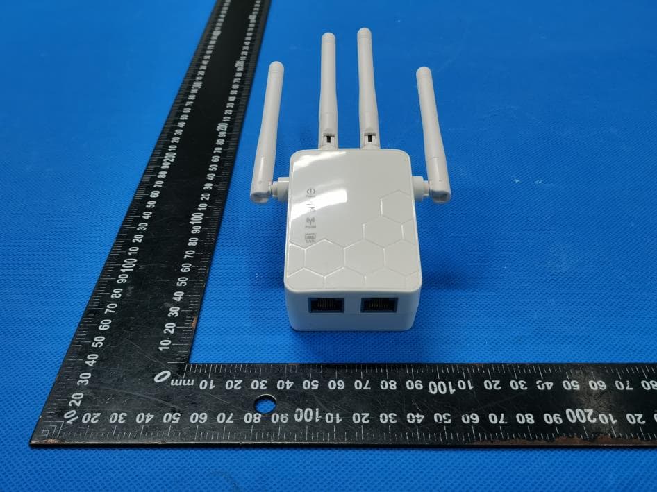 repeater - FCC ID 2BBO6-Q3 - XiXi Technology (Shenzhen) CO,Ltd (4)