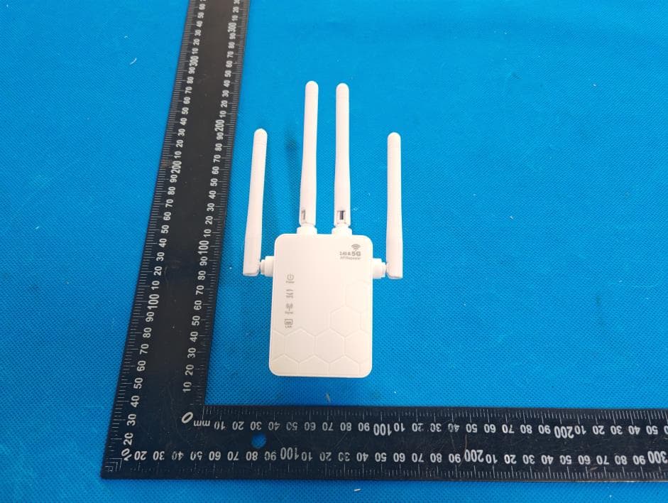 repeater - FCC ID 2BBO6-Q3MAX - XiXi Technology (Shenzhen) CO,Ltd (2)