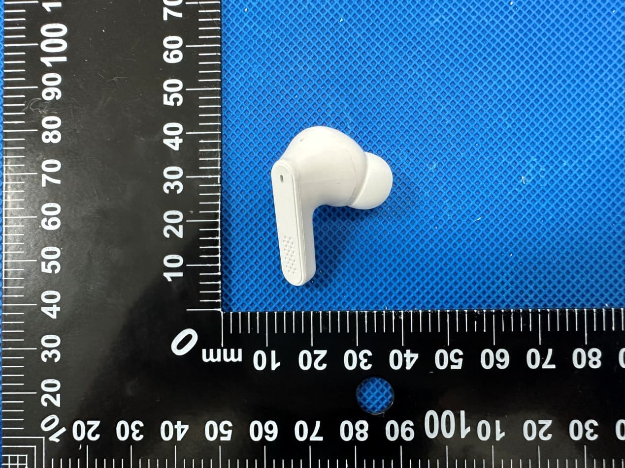 Wireless Earbuds - FCC ID 2BBOA-C11 - Daximen (Shenzhen) Technology Co., Ltd.