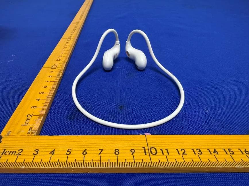 Bluetooth headset - FCC ID 2BBOX-P6 - Shenzhen Xianghengda Technology Co., LTD