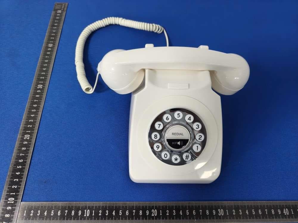 RETRO WIRELESS PHONE/SPEAKER - FCC ID 2BBPLTBRTVNTPN - TRUSTSTONE GROUP, LLC (2)
