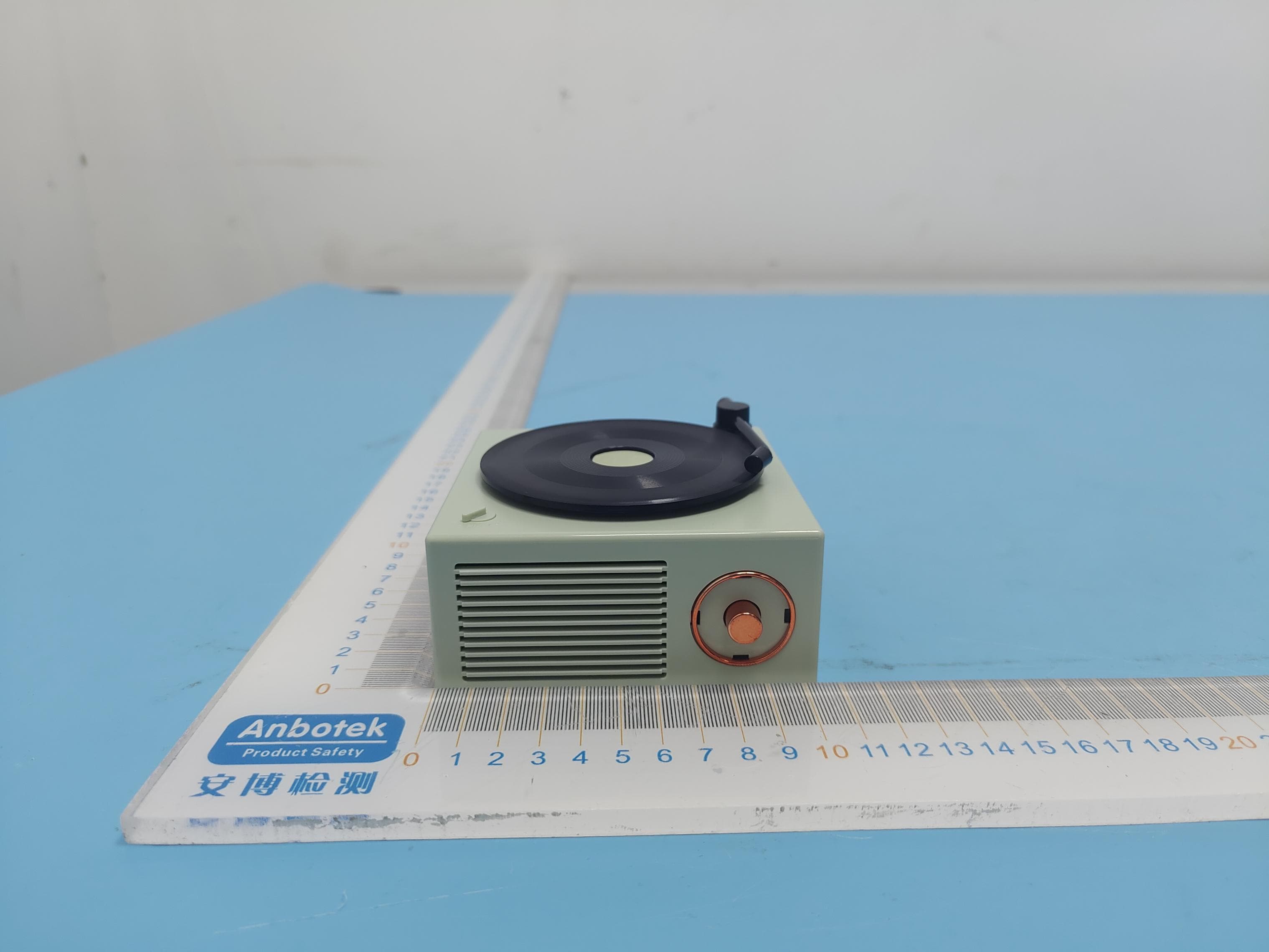 Wireless speaker - FCC ID 2BBPLTBVNYL - TRUSTSTONE GROUP, LLC