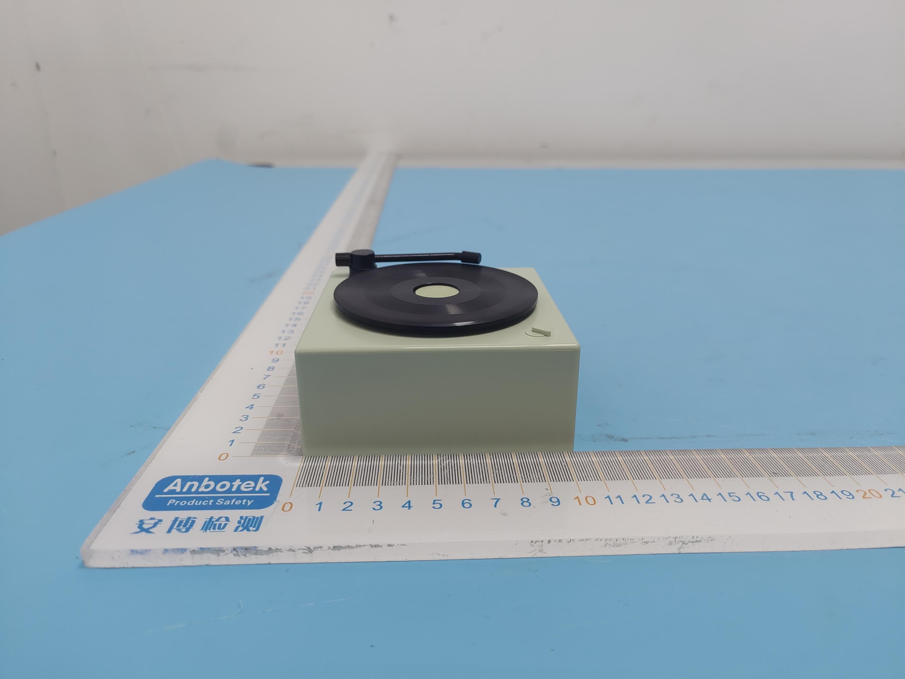Wireless speaker - FCC ID 2BBPLTBVNYL - TRUSTSTONE GROUP, LLC (3)