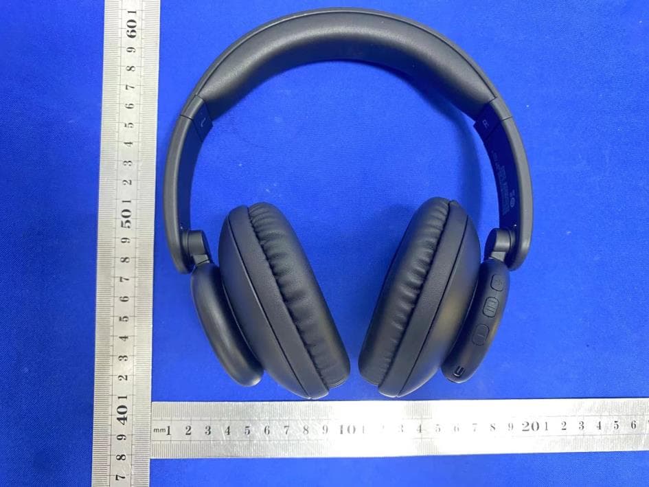 Bluetooth headset - FCC ID 2BBQJ-G70 - Shenzhen Cantianshu Information Technology Co.,Ltd (4)