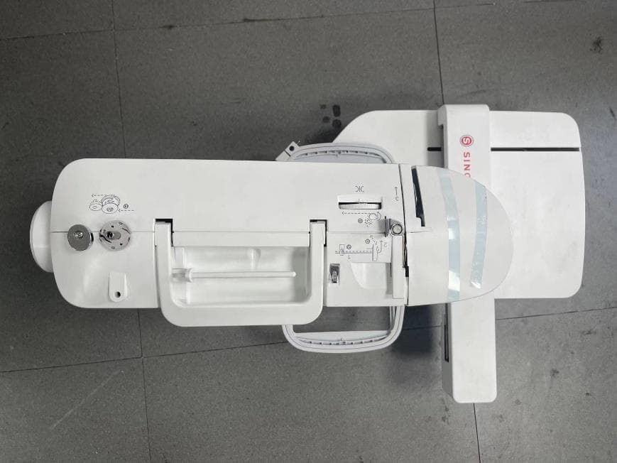 Sewing Machine for household use - FCC ID 2BBQS-GC596910 - VSM Group AB (4)