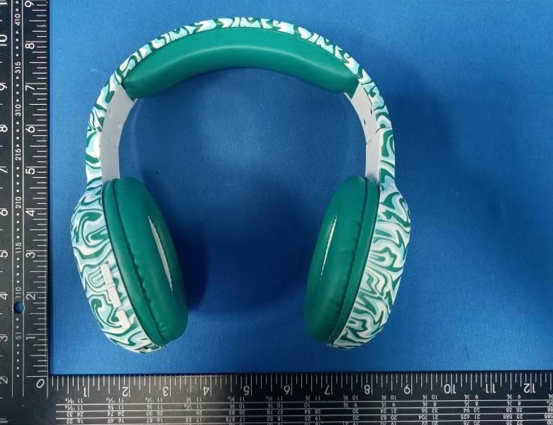HEADPHONE - FCC ID 2BBQT-INHP1447 - MCG Innovations Inc (3)