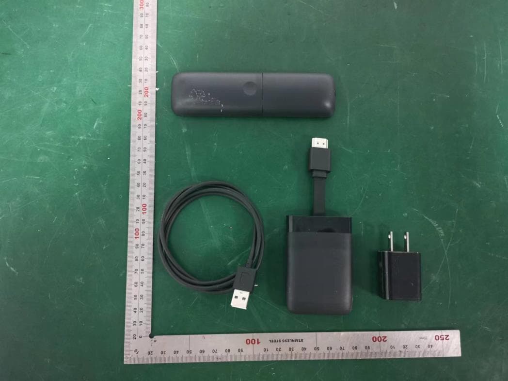 LED TV - FCC ID 2BBQXTY55-1 - Telly, Inc. (4)