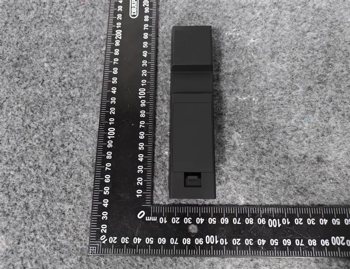 Remote Control with BLE - FCC ID 2BBQXTYRC-1 - Telly, Inc. (2)