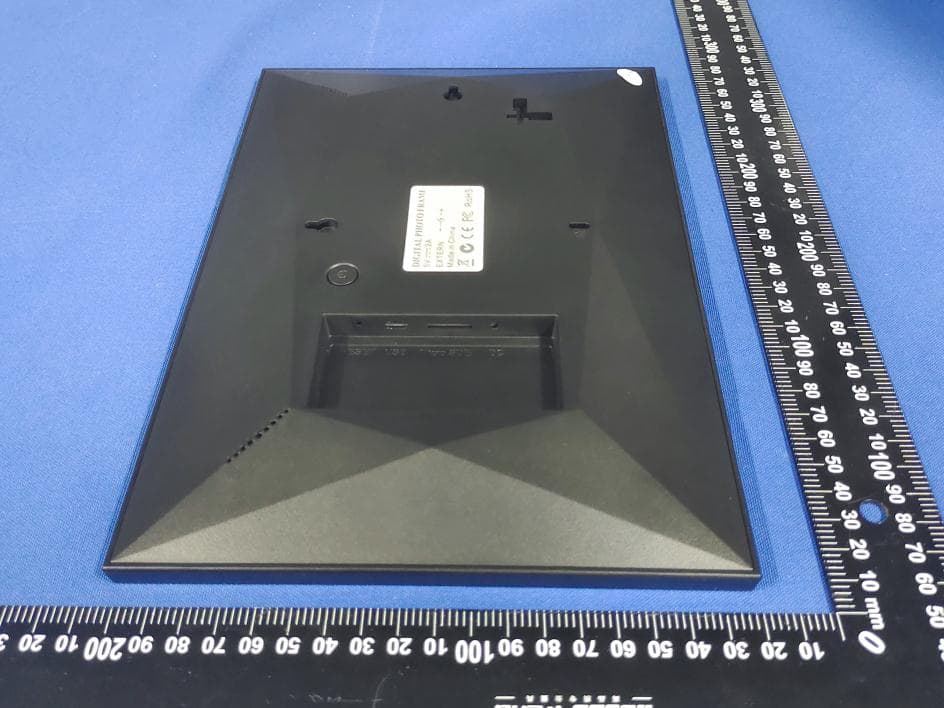 WiFi digital photo frame - FCC ID 2BBSC-101F - Shenzhen SanJiada Electronics Technology Co., LTD. (2)