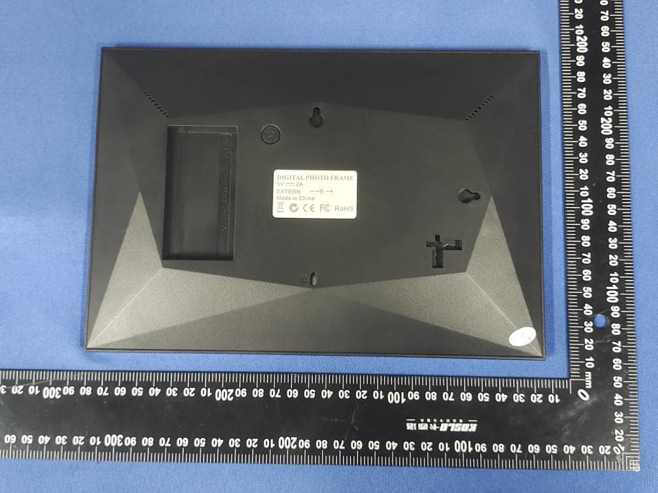 WiFi digital photo frame - FCC ID 2BBSC-101F - Shenzhen SanJiada Electronics Technology Co., LTD.