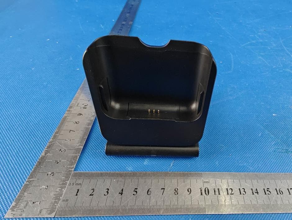 multifunction wireless power bank - FCC ID 2BBSN-W17 - ShenZhen SuJue Electronic Technology Co., Ltd (4)