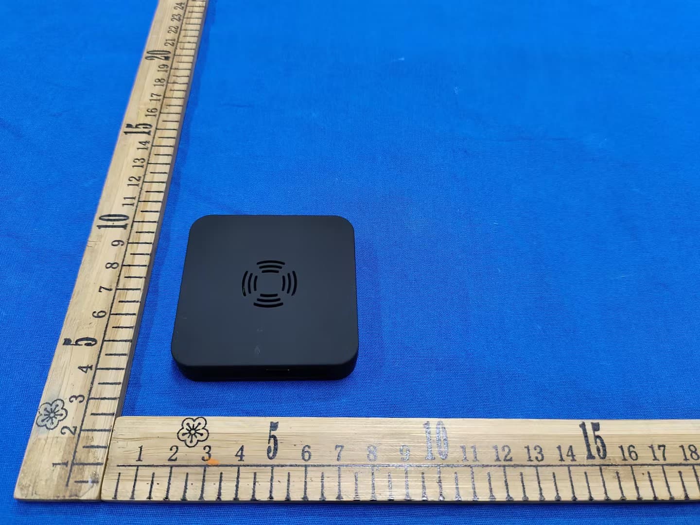 Car Smart converter Carplay Box - FCC ID 2BBT7-RWDP1 - Shenzhen Renwoda Technology Co,Ltd (2)