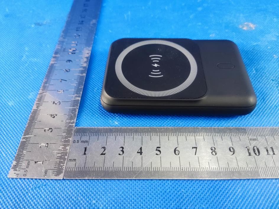 Power Bank - FCC ID 2BBTQ-715209 - DONGGUAN GCELL ELECTRONICS CO LTD (3)