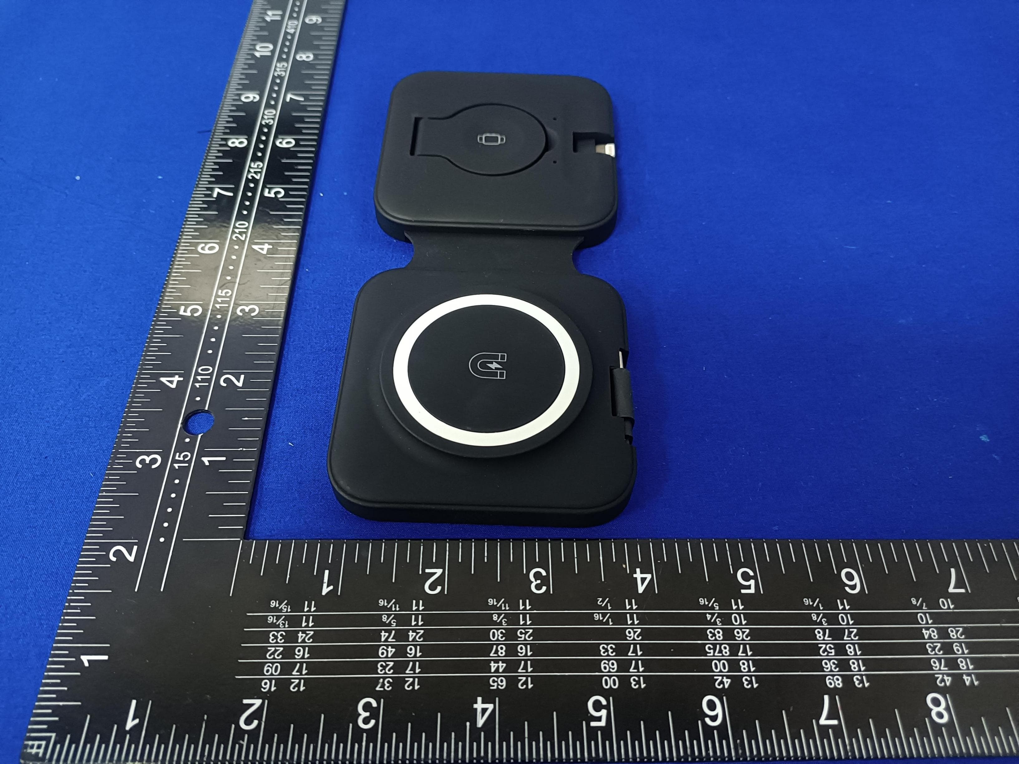 Wireless charger - FCC ID 2BBU2-P15 - Shenzhen Youwei Electronic Limited.