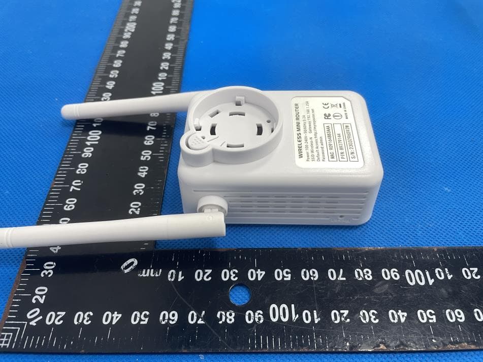 Wifi Booster - FCC ID 2BBUPLV-WR16 - Sky Haldus OU (4)