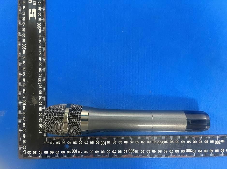 Wireless Microphone - FCC ID 2BBUY-LK2IN1PRO - Loa Keo LLC (4)