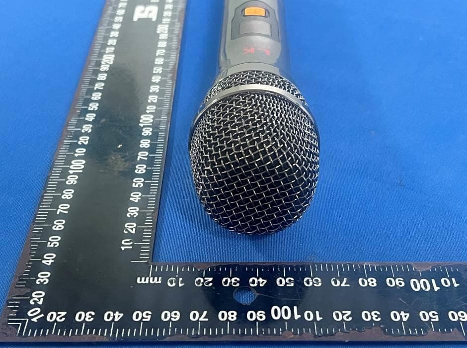 Wireless Microphone - FCC ID 2BBUY-LK2IN1PRO - Loa Keo LLC