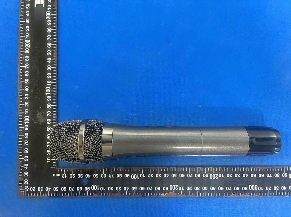 Wireless Microphone - FCC ID 2BBUY-LK2IN1PRO - Loa Keo LLC (3)