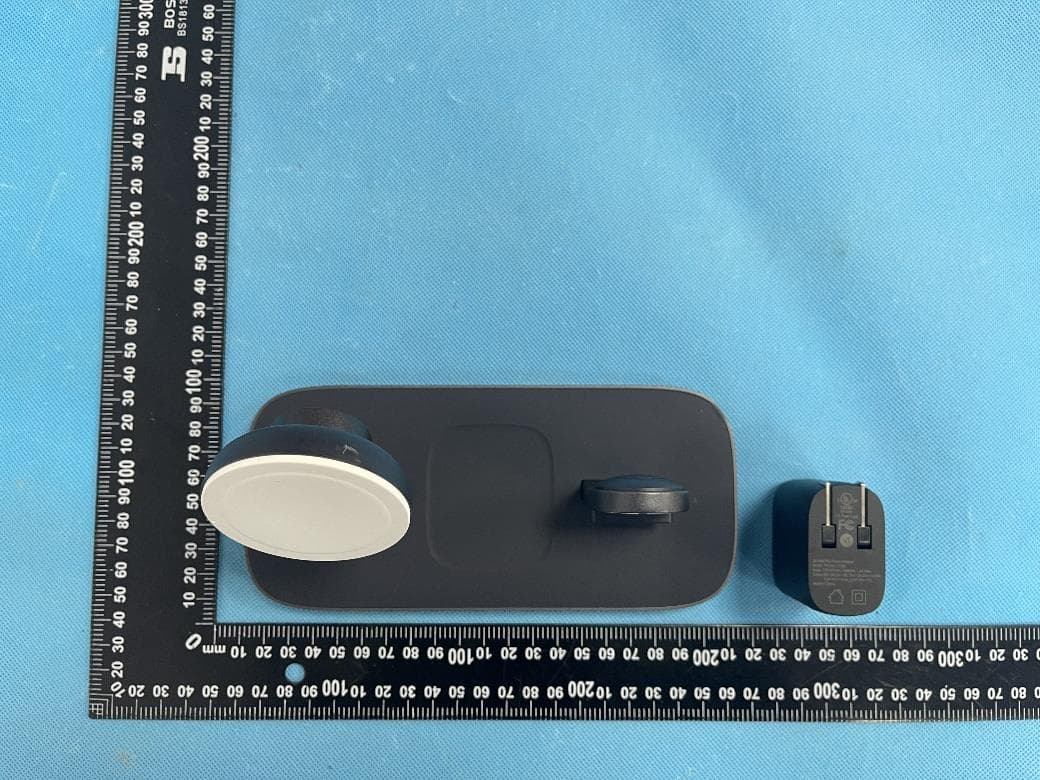 ChargePort M 3-in-1 Wireless Charger with Magsafe - FCC ID 2BBW6-7TA3DT - TeleAdapt (HK) Limited