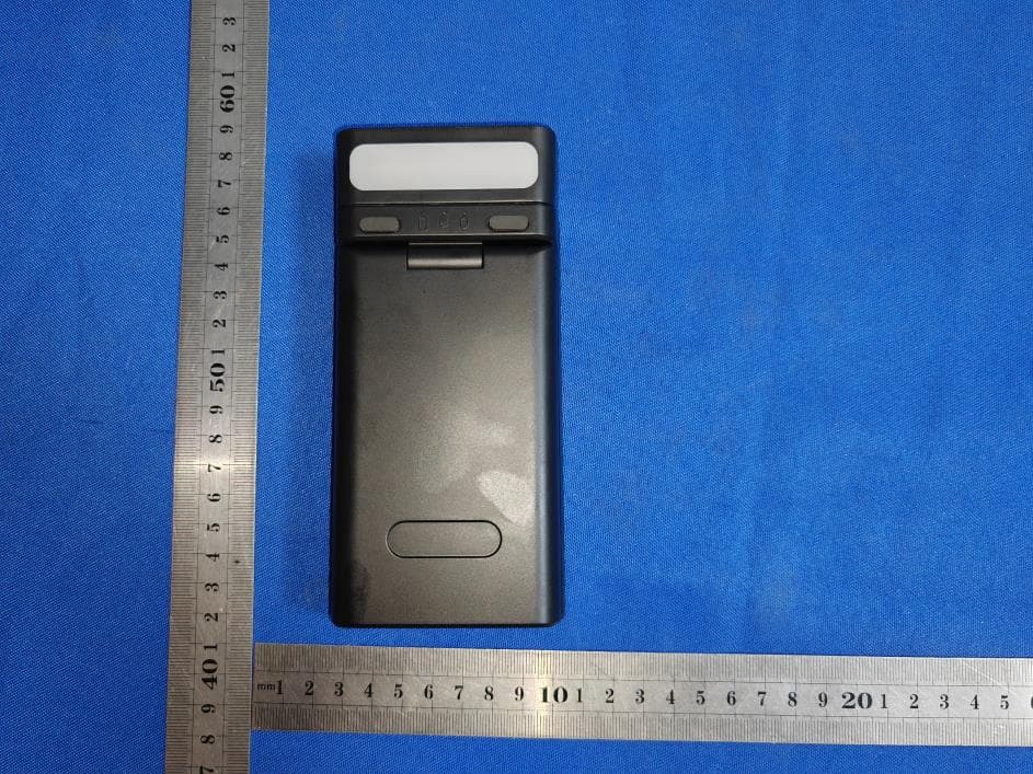 Wireless charging station with nightlight - FCC ID 2BBW7XD-CE01 - Shenzhen Xiaodong Innovation Technology Co.,Ltd