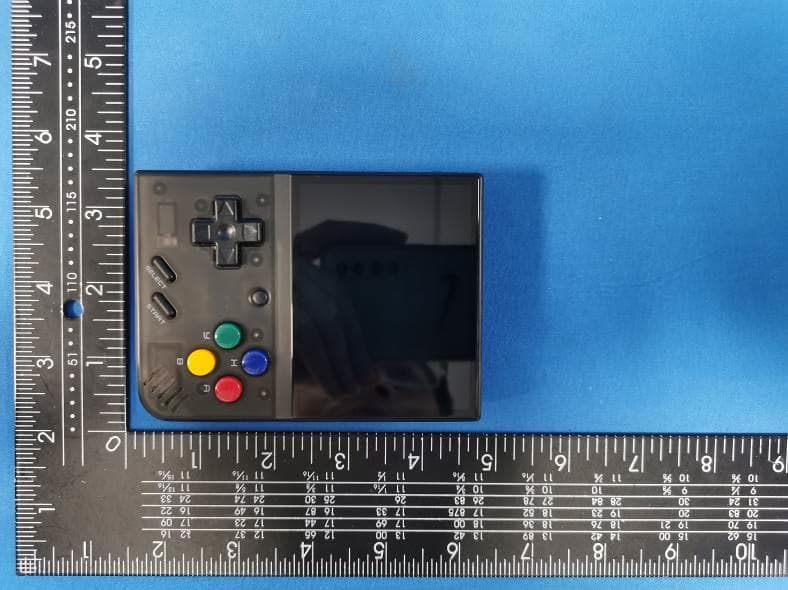 MIYOO MINI PLUS Retro Handheld Game Consoles - FCC ID 2BBWL-MIYOOMINIPLUS - Huizhou City Yizaixuan E-Commerce Co., Ltd. (3)