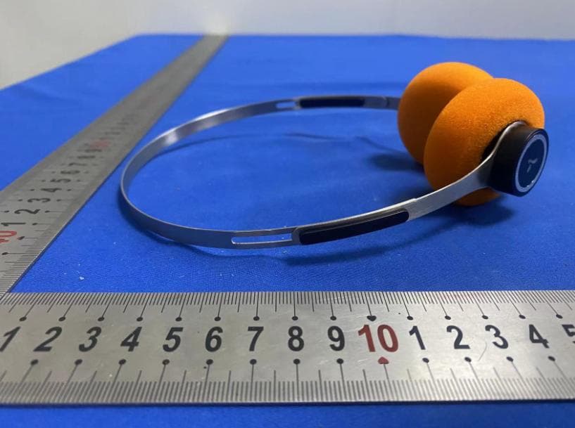 Ture Wireless Headset - FCC ID 2BBXP-M12 - Dongguan Gen.M Intelligent Technology Co., Ltd (5)