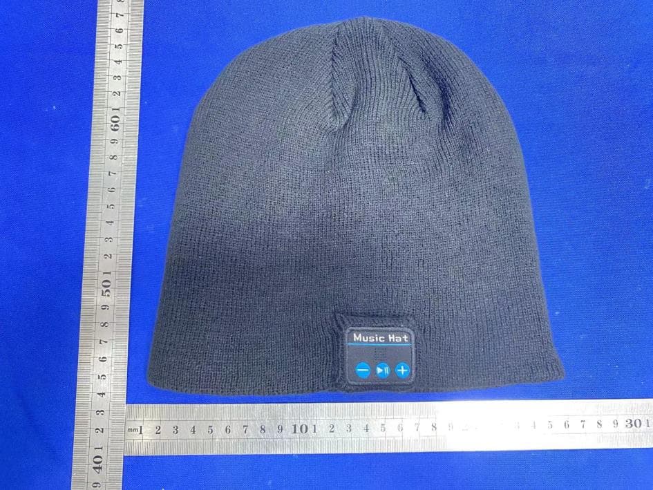 Bluetooth Wireless Headset Hat and Gloves Set - FCC ID 2BBYB-C1215 - Shenzhen Yiqi Network Technology Co., Ltd.