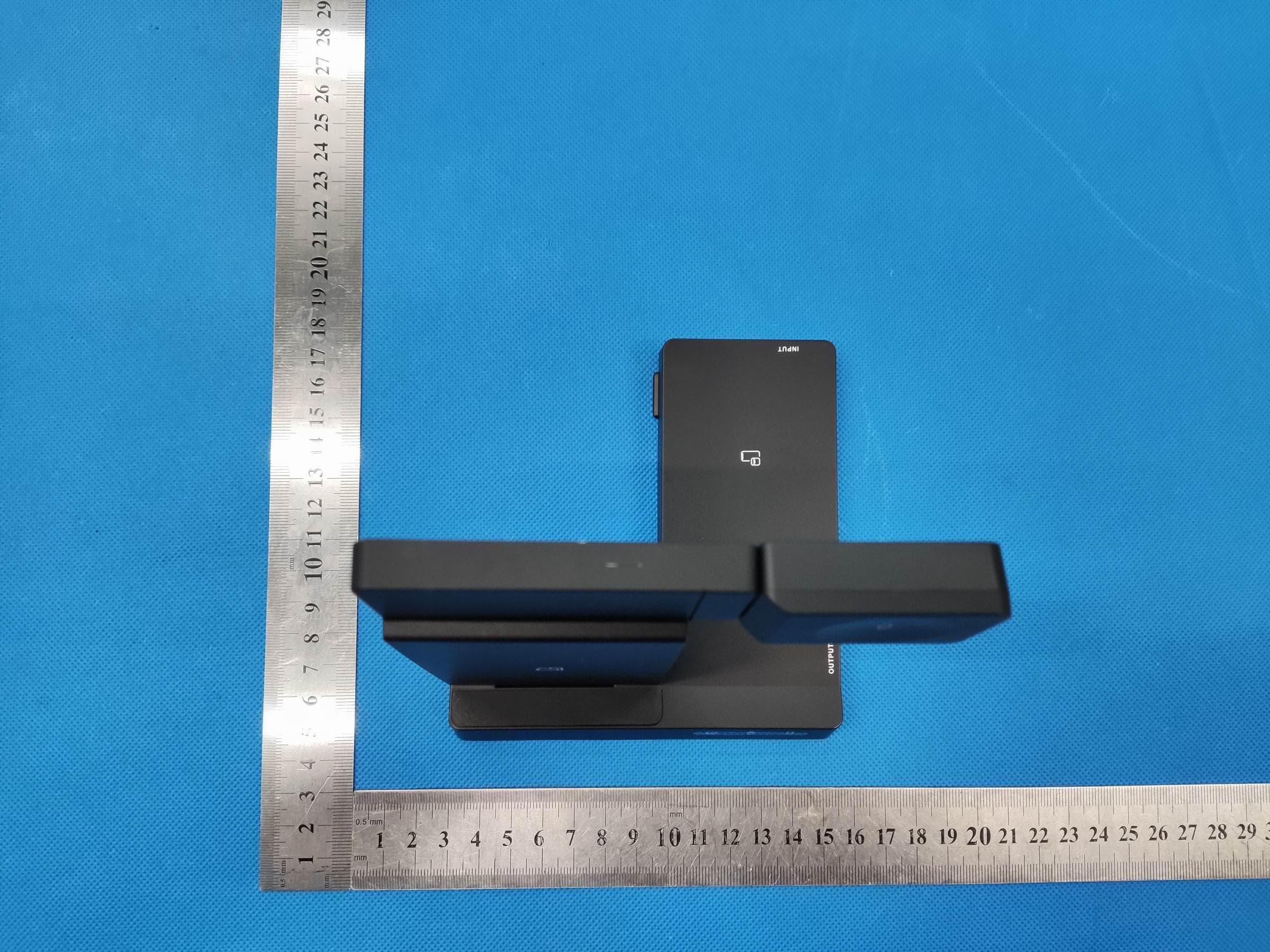 6 in 1 Wireless Charger - FCC ID 2BC2W-YF-6 - Shenzhen Donggetong Technology Co., LTD (5)
