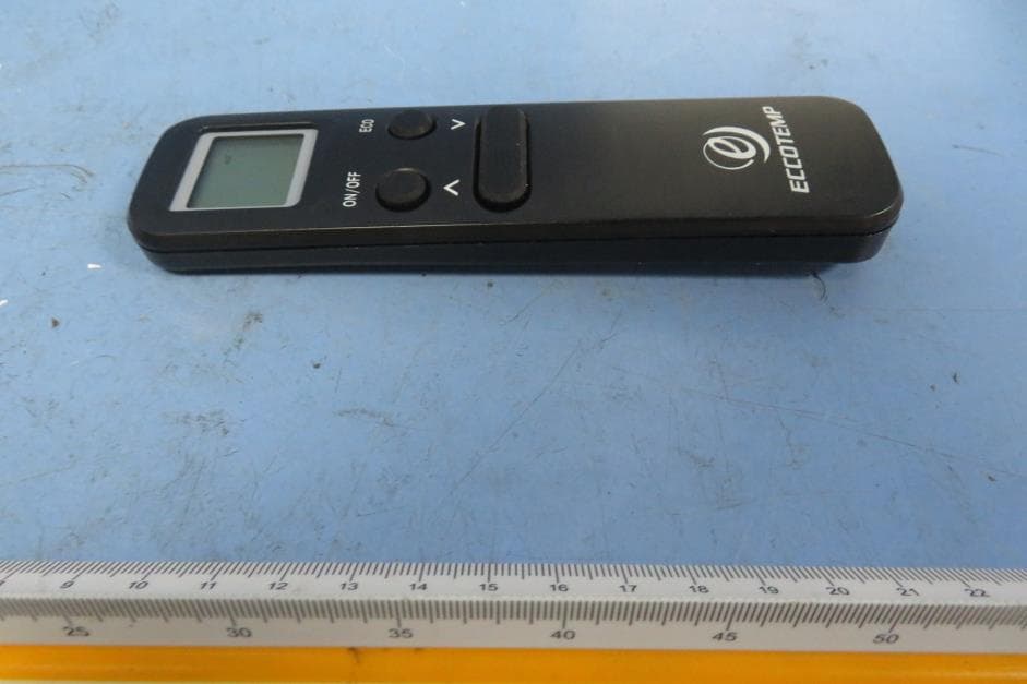Remote control - FCC ID 2BC42-SHIE-WR - Eccotemp Systems, LLC (3)