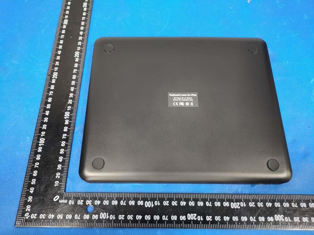 Split rotatable keyboard case - FCC ID 2BC4B-IDSKC3 - Dongguan Shengwei Plastic Products Co., Ltd