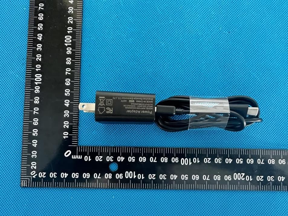 Tablet PC - FCC ID 2BC58-TBT-02 - Modatec H&O SAS Zomac (2)