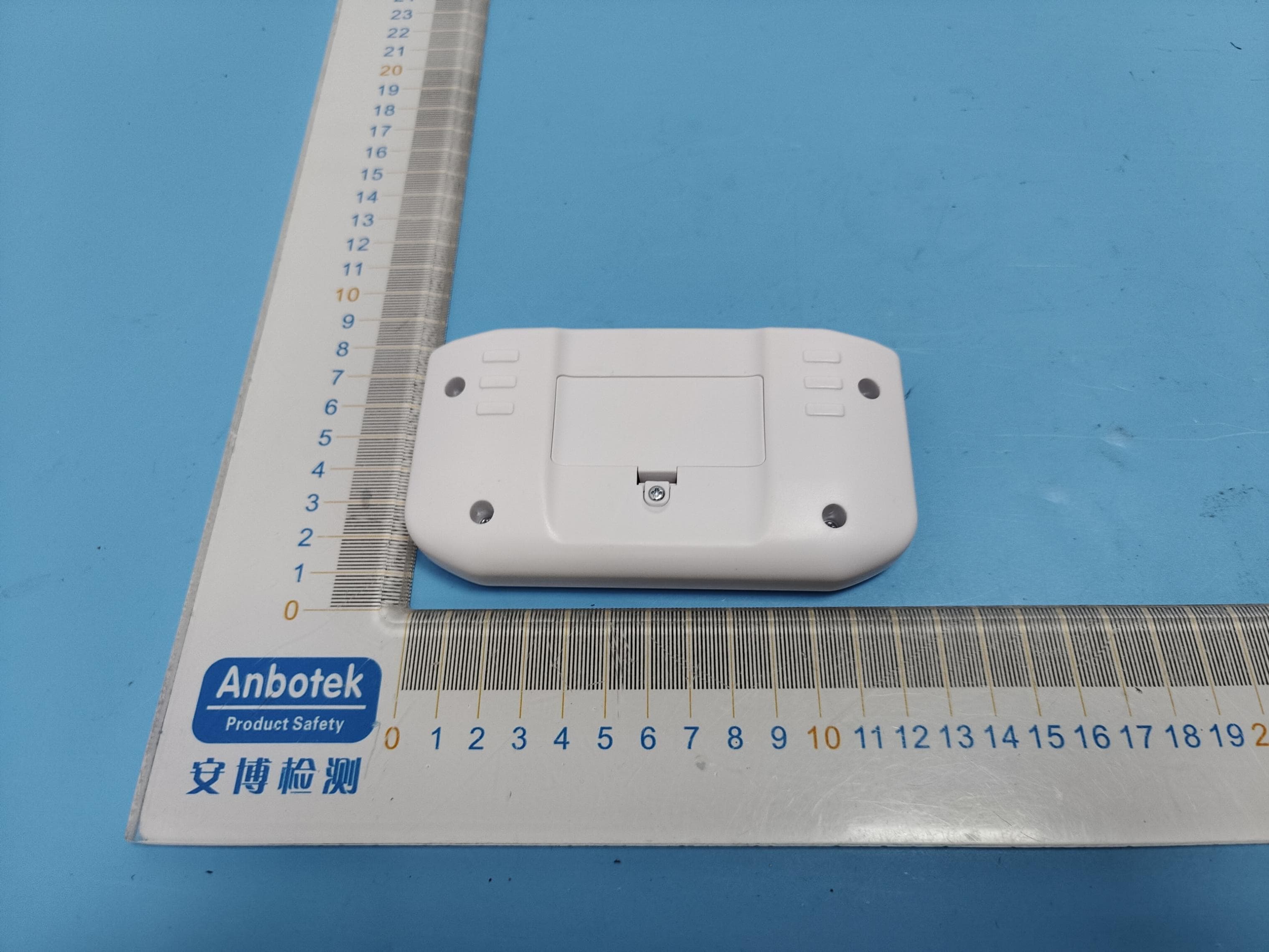 Childrens car remote control - FCC ID 2BC5F-HH-672Y - Henan Honghui Electronic Technology Co., Ltd
