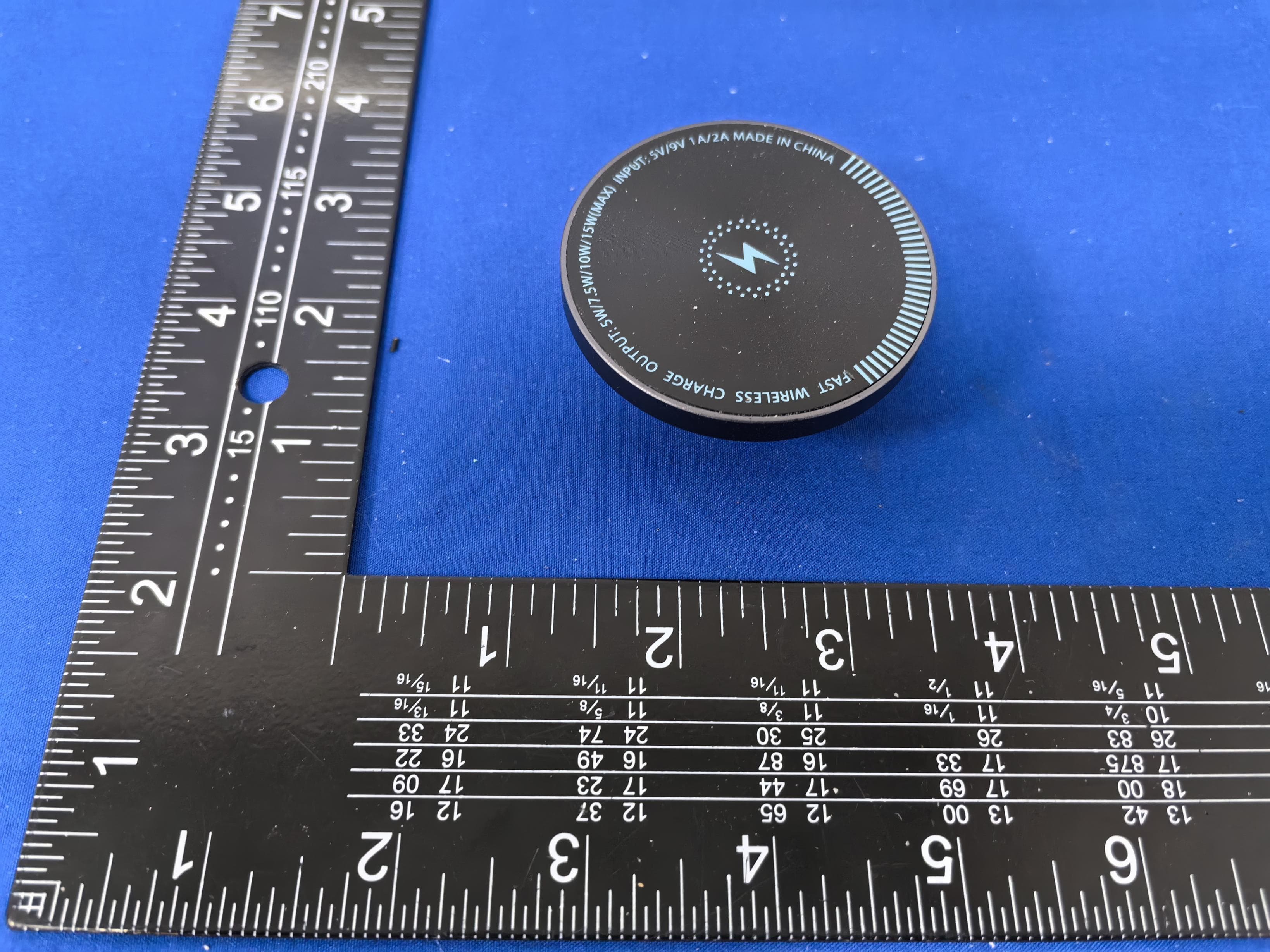 Magnetic wireless charger - FCC ID 2BC5V-A6 - Shantou Yaqi Trading Co., Ltd. (3)