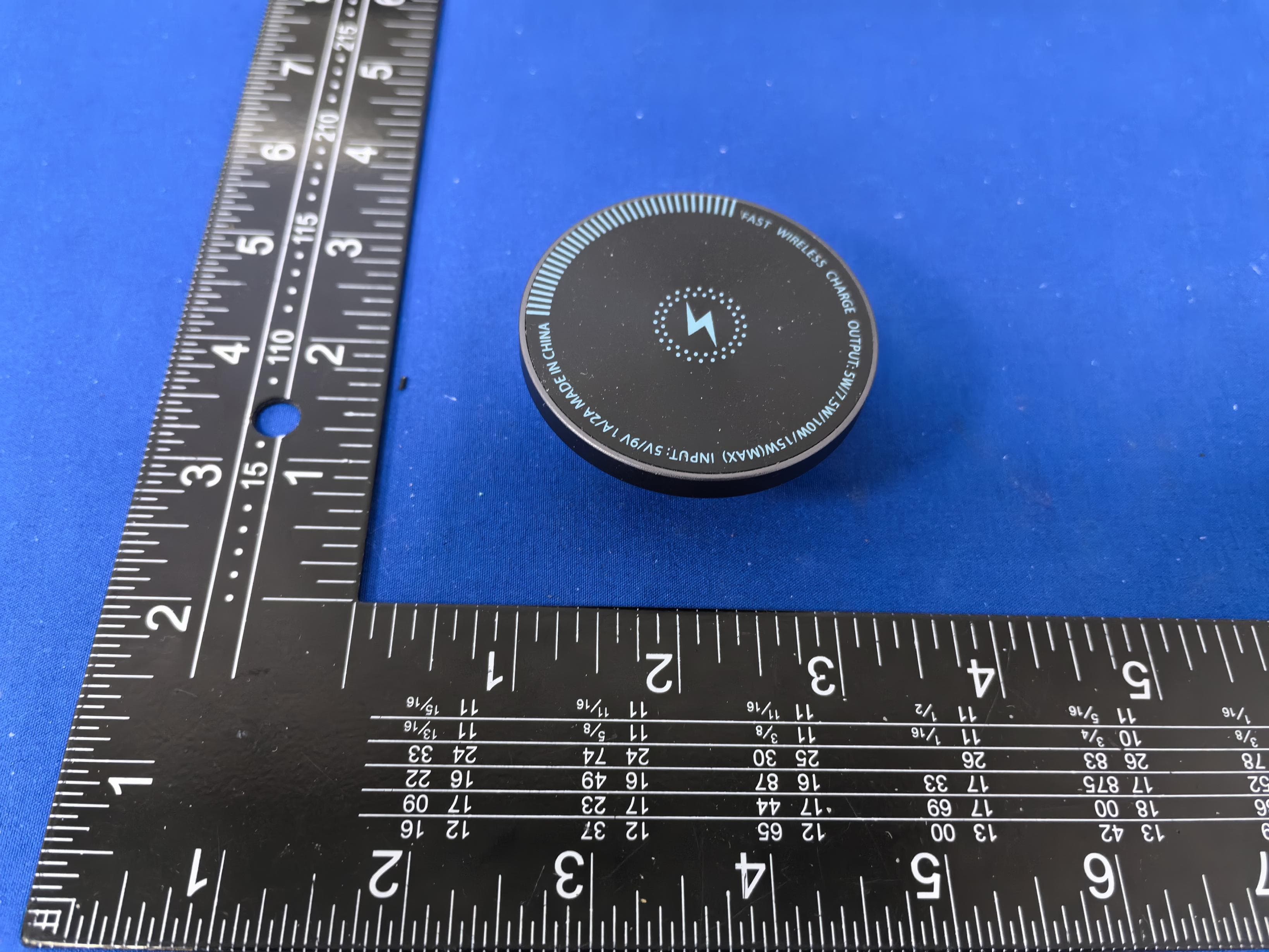 Magnetic wireless charger - FCC ID 2BC5V-A6 - Shantou Yaqi Trading Co., Ltd. (5)