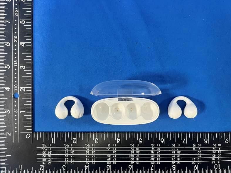 wireless headphone - FCC ID 2BC6A-YK-03 - SHANTOU CITY ZHONGWANG ELECTRONIC CO.,LTD