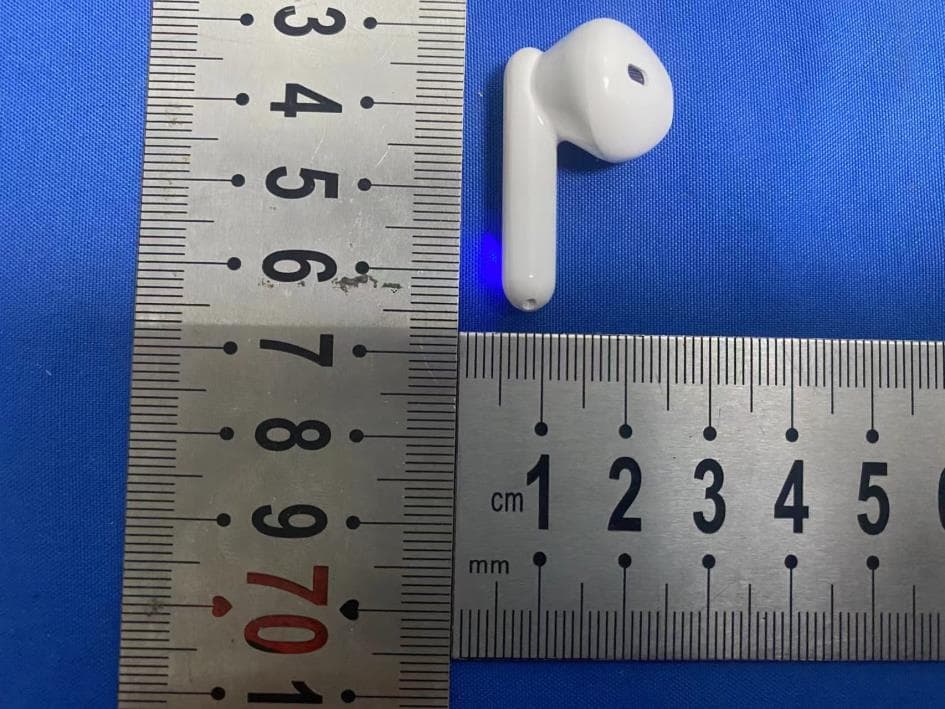 Wireless earphone - FCC ID 2BC7V-J55 - Dongguan Eryun Electronics Co., Ltd (3)
