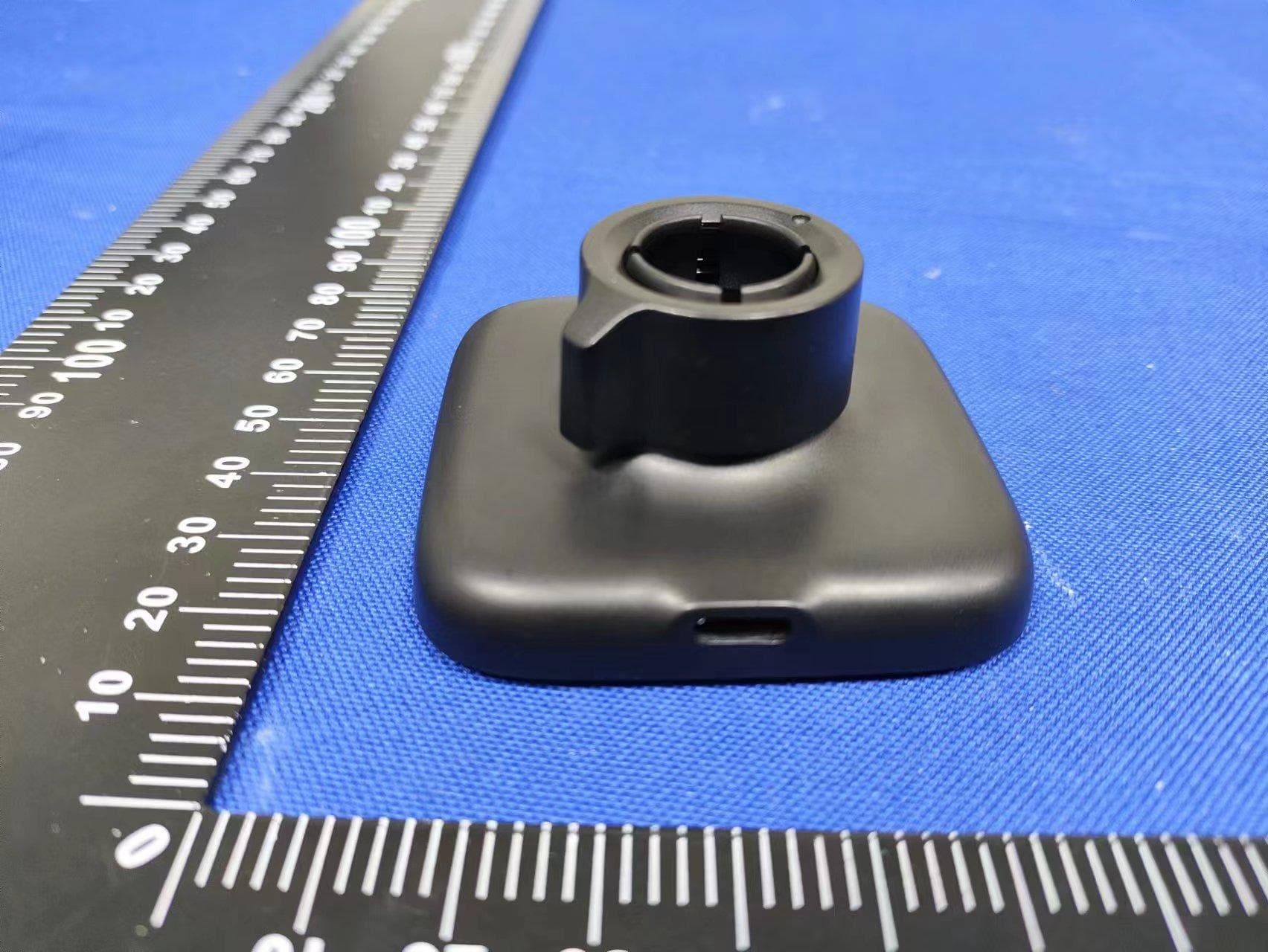 MAGNETIC WIRELESS CHARGER - FCC ID 2BC89-C2W - Dongguan Keyi Hardware Co., Ltd (4)