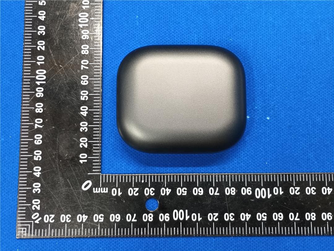 True Wireless Earphones - FCC ID 2BC8W-M139 - Dongguan Ruige Electronics Co., LTD (5)