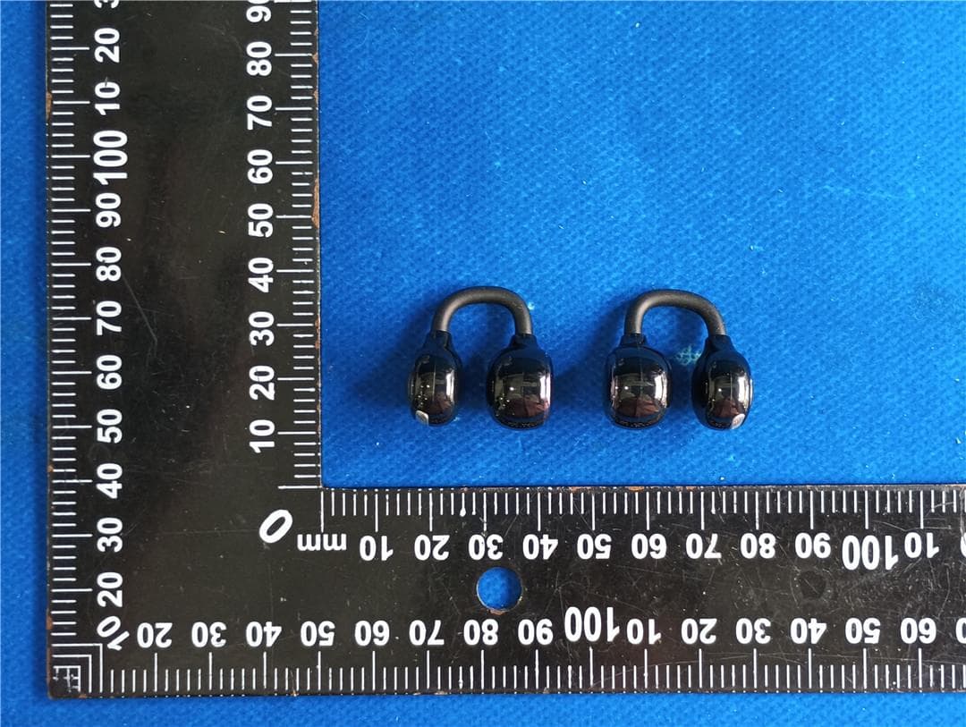True Wireless Earphones - FCC ID 2BC8W-M183 - Dongguan Ruige Electronics Co., LTD (4)