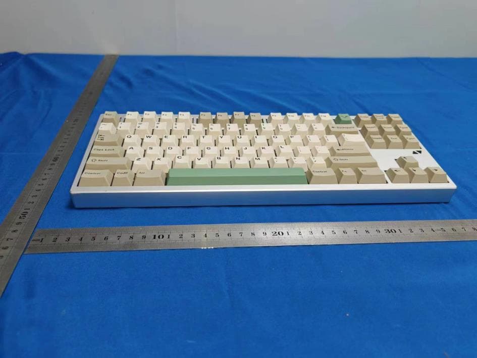 Keyboard - FCC ID 2BC9Z-LUMINKEY80 - HUIZHOU LJ TECH LTD (4)